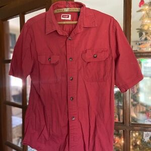 Vintage Men’s Wrangler Short Sleeve Button Up.